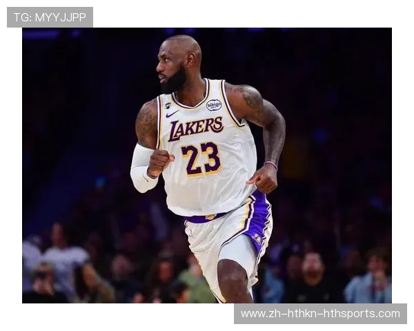 詹姆斯霸气灌篮引爆全场湖人VS魔术关键战精彩回顾